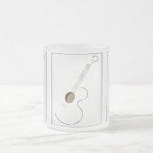 アコースティックギターのロゴのデザインのマグ フロストグラスマグカップ (中央)