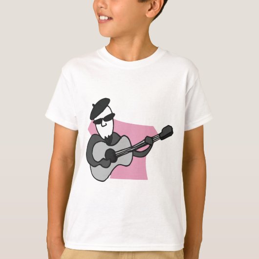 アコースティックギターを演奏するベレー帽の男性 Tシャツ (正面)
