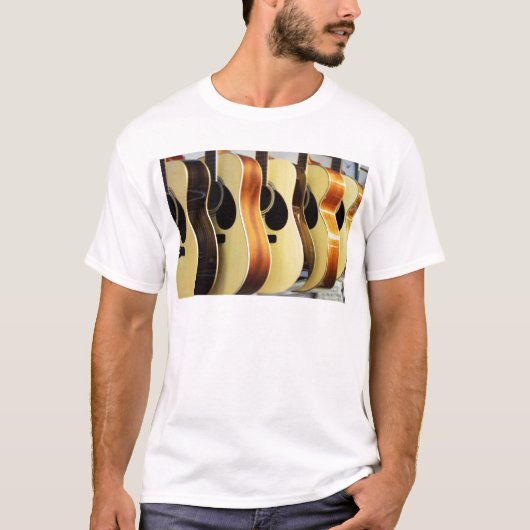 アコースティックギター Tシャツ (正面)