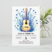 アコースティッククラシカルギターボーイ誕生日 招待状 (スタンド正面)