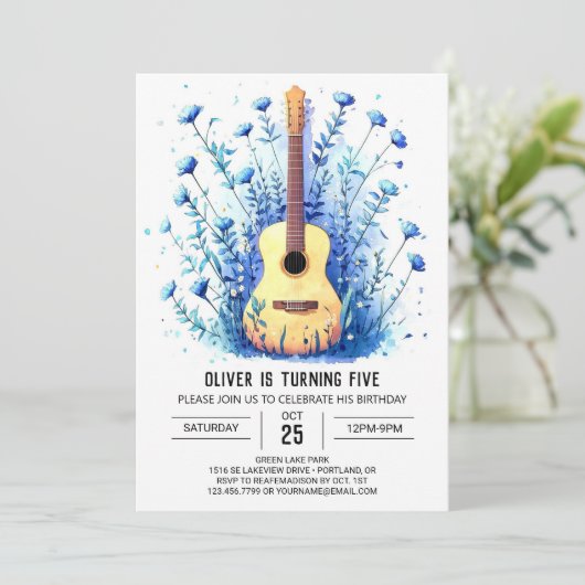 アコースティッククラシカルギターボーイ誕生日 招待状 (スタンド正面)