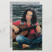 アコースティック遊ギターを使った女性の音楽 便箋 (正面/裏面)