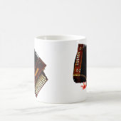 アコーディオンとプルメリア-ミュージカル楽器 コーヒーマグカップ (中央)