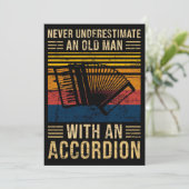 アコーディオン アンダエスティメイト シーズンカード (スタンド正面)