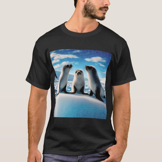 アザラシの赤ちゃん#3 Tシャツ (正面)