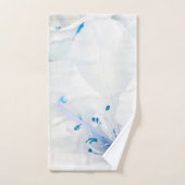 *~*アザレアア絵を描ートの花ホワイトティール(緑がかった色)ブルー バスタオルセット (ハンドタオル)