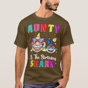 アザ・シャーク誕生日ファミリーの叔母さん Tシャツ
