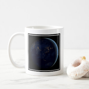 アジアとオーストラリアで夜の地球の都市の光 コーヒーマグカップ