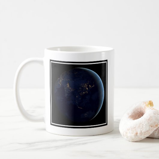 アジアとオーストラリアで夜の地球の都市の光 コーヒーマグカップ (ドーナツ)