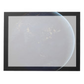 アジアとオーストラリアで夜の地球の都市の光 ノートパッド (正面)