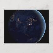 アジアとオーストラリアで夜の地球の都市の光 ポストカード (正面)