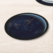 アジアとオーストラリアで夜の地球の都市の光 ラウンドペーパーコースター (アングル)