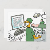 アジアの外科医が説明書を確認。ユーモア ポストカード (正面/裏面)