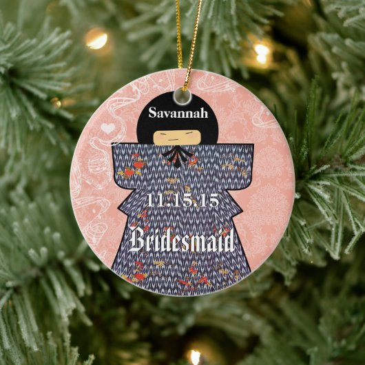 アジアの着物にバーデメイドの贈り物ピンクの変化 セラミックオーナメント (ツリー)