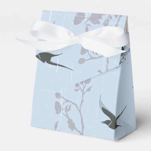 アジアスタイルピンクリリーとバラオンブルー フェイバーボックス (正面サイド)