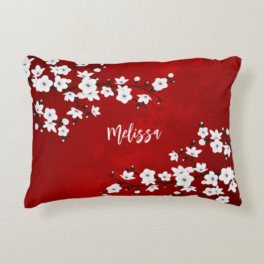 アジアフローラホワイトさくらんぼブロッサムレッドモノグラム アクセントクッション (正面)