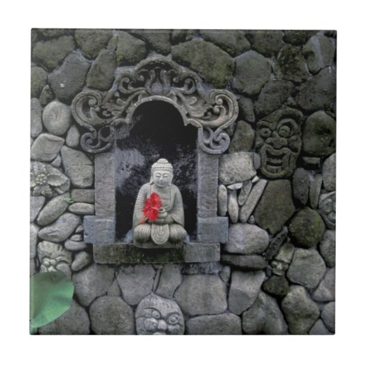 アジア、インドネシア、バリ島。仏陀の神社 タイル (正面)