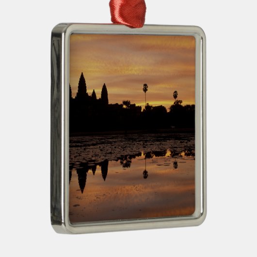 アジア、カンボジア、シェムリアップ、アンコールワット(b.12日 メタルオーナメント (右)