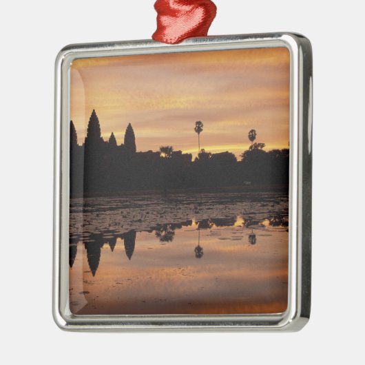 アジア、カンボジア、シェムリアップ、アンコールワット(b.12日 メタルオーナメント (左)