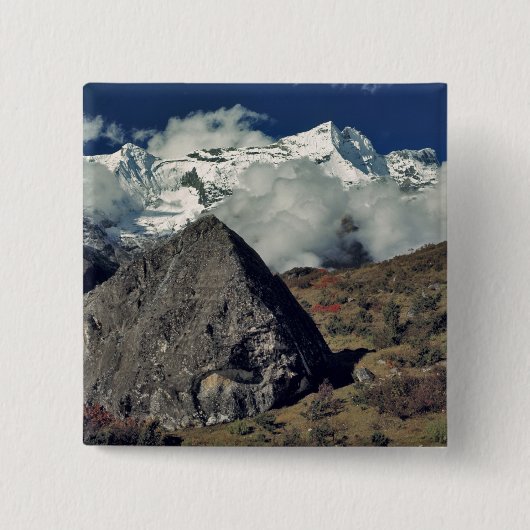 アジア、ネパール、サガルマタNP。仏教祈りの言葉 缶バッジ (正面)