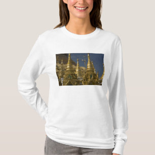 アジア ミャンマー ヤンゴン シュエダゴン大仏の黄金のストゥーパ Tシャツ