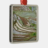 アジア、中国、雲南省、金平。先住民イ族 メタルオーナメント (右)