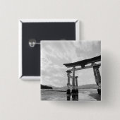 アジア、日本、宮島。トリゲート2 缶バッジ (正面&裏面)