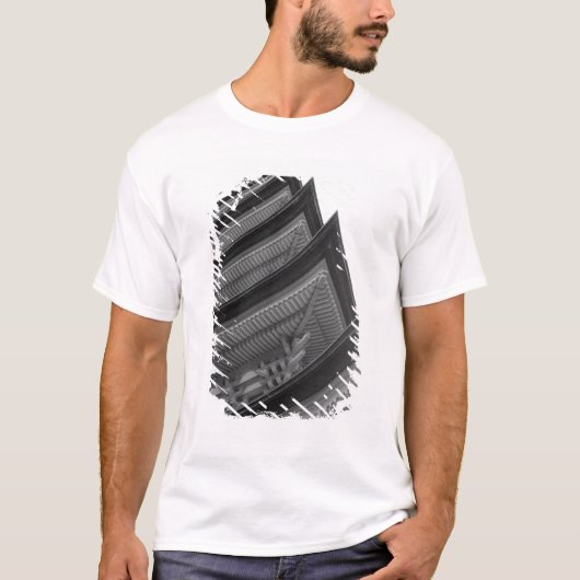 アジア、日本、宮島。寺院の詳細 Tシャツ (正面)