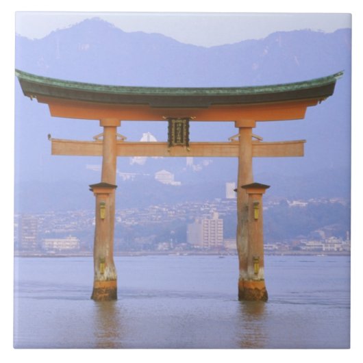 アジア、日本、広島。宮島。鳥居 タイル (正面)