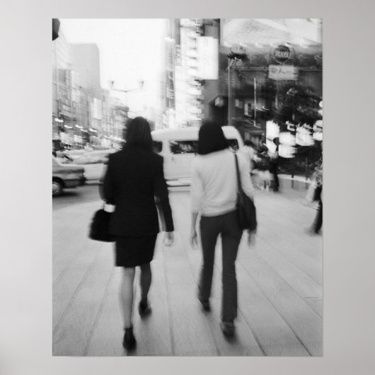 アジア、日本、東京。銀座の若い女性。 ポスター (正面)