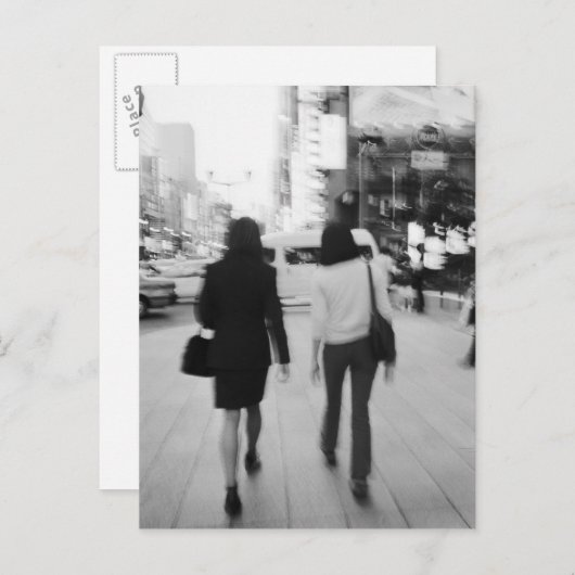 アジア、日本、東京。銀座の若い女性。 ポストカード (正面/裏面)