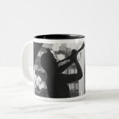 アジア、日本、東京。音楽像、渋薬 ツートーンマグカップ (正面左)