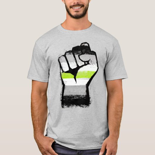 アジェンダー プライド フィスト Tシャツ (正面)