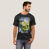 アジサイの花の植物的な青い小花 Tシャツ (正面フル)