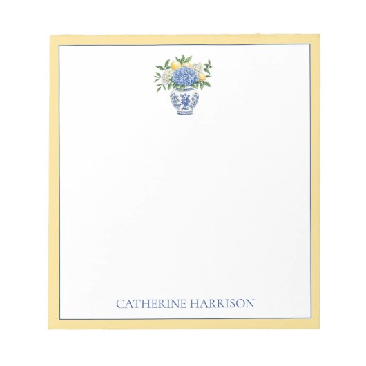 アジサイ付きの青と白のチャイノワリーの花瓶 ノートパッド (正面)