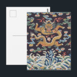 アジ中国のア・ドラゴンカラフルアート ポストカード<br><div class="desc">このデザインはインスパイア、アンティーク軍隊のランク付けのマークで背景にビロード感を持つ。この美しいアジアの竜はカラフルで、刺繍縫いで作られる。</div>