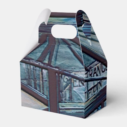 アスタープレイスアボリジーンズ，ニューヨーク フェイバーボックス (裏面サイド)