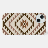 アステカのダイヤモチーフデザイン ブラウン+クリーム iPhoneケース (裏面横)
