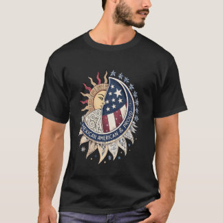 アステカの太陽とアメリカ国旗の星 ― ラテン系の誇り Tシャツ