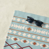 アステカ図形パターンラストクリームティール（緑がかった色） – 青 ビーチタオル (インサイチュ)