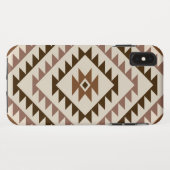 アステカ柄ダイヤモチーフデザイン ブラウン+クリーム Case-Mate iPhoneケース (裏面(横))