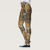 アステカ美術鮮やか、文化を反映 レギンス (左)