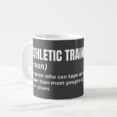 アスレティックトレーナーの面白い定義 コーヒーマグカップ (正面左)
