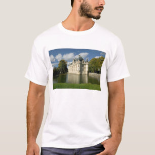 アゼ・ル・リドーのシャトー, アンドル＝エ＝ロワール県, 2 Tシャツ
