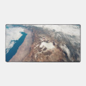 アタカマ砂漠とアンデスの塩フラッツ デスクマット (正面)