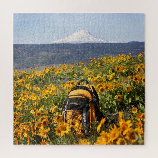 アダムス山 |黄色のバックパック | Balsamroot 20x20 ジグソーパズル (縦)