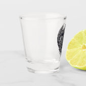 アックス華美とシールド ショットグラス (左)