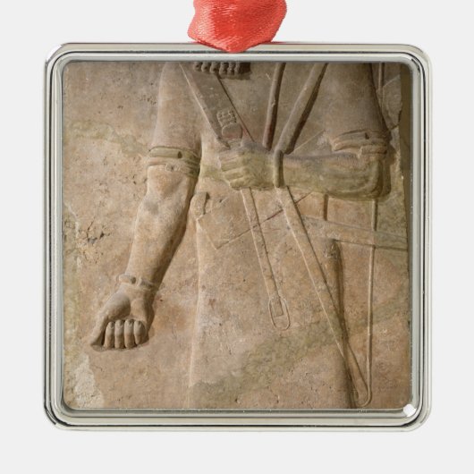 アッシリアの戦士のレリーフ、浮き彫り メタルオーナメント (正面)