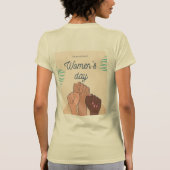  アッダ・ブーチの国際女性デー Tシャツ (裏面)