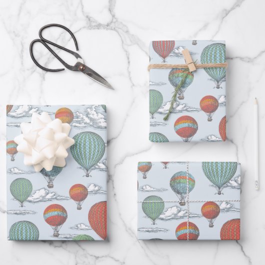 アップアップと遠くにヴィンテージ熱気球 ラッピングペーパーシート (正面)